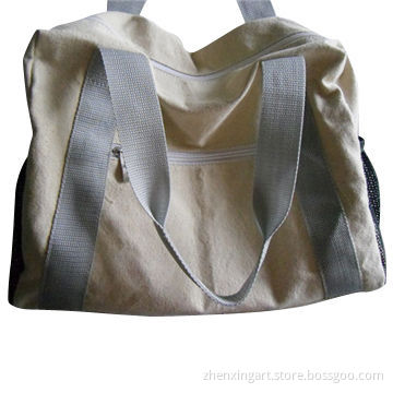 Canvas tote bag with zipper closure